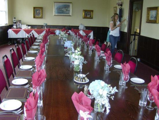 Kings Arms Hotel Sandwich Bagian luar foto