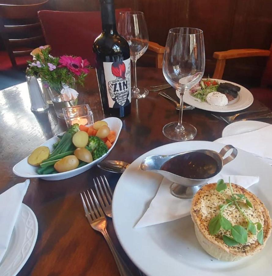 Kings Arms Hotel Sandwich Bagian luar foto