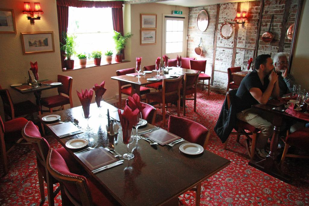 Kings Arms Hotel Sandwich Bagian luar foto